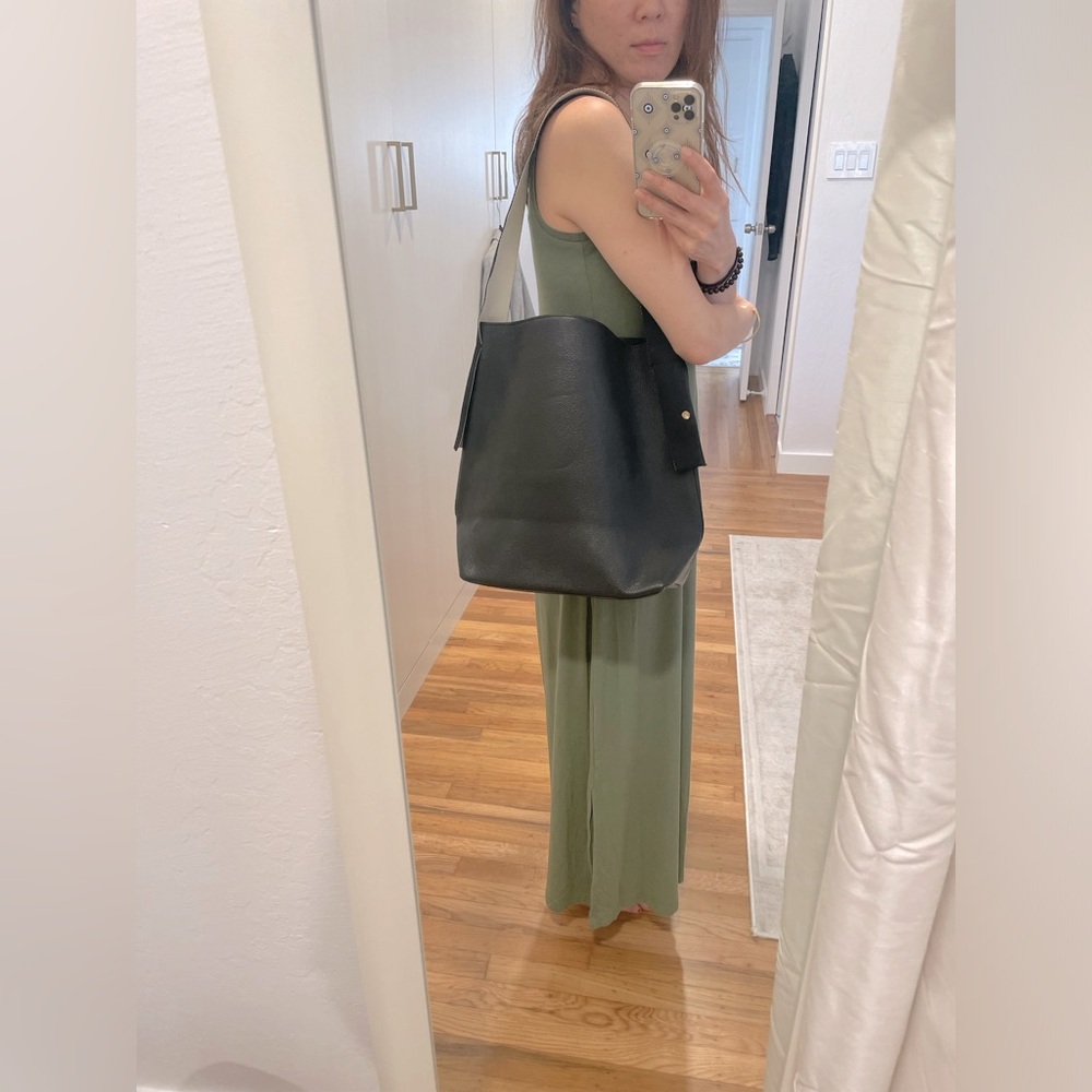 Cuyana black pebbled leather bucket bag - NEVER WORN